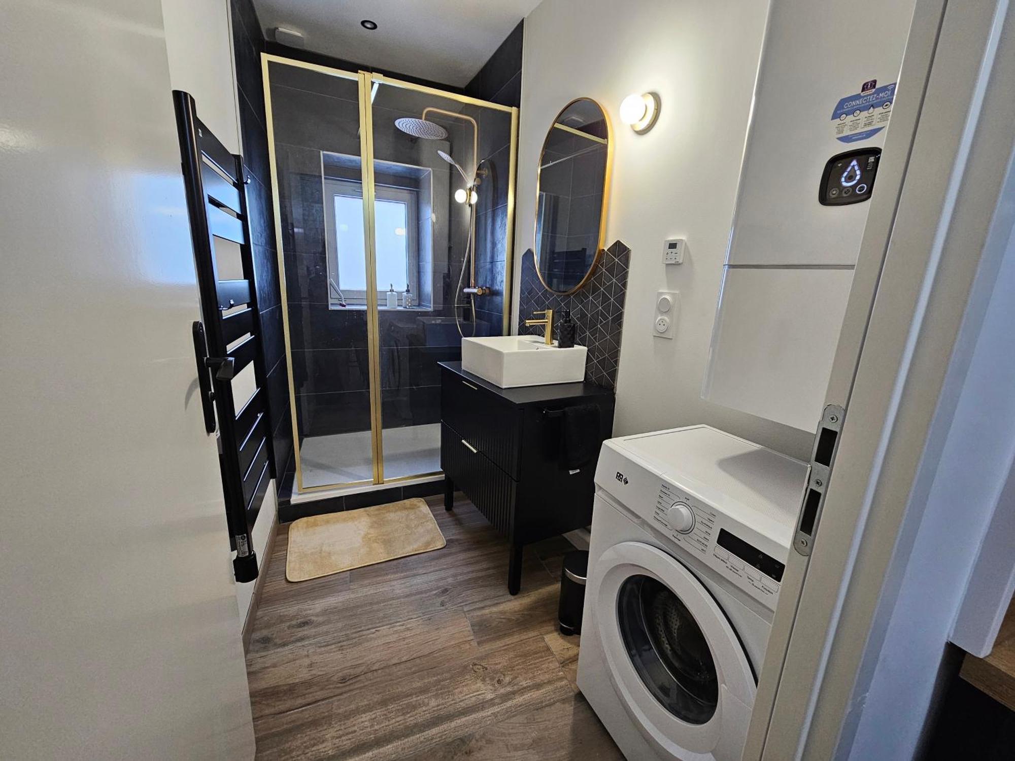 Suite Chic, Contemporaine Au Pied De La Cathedrale Vienne  Bagian luar foto